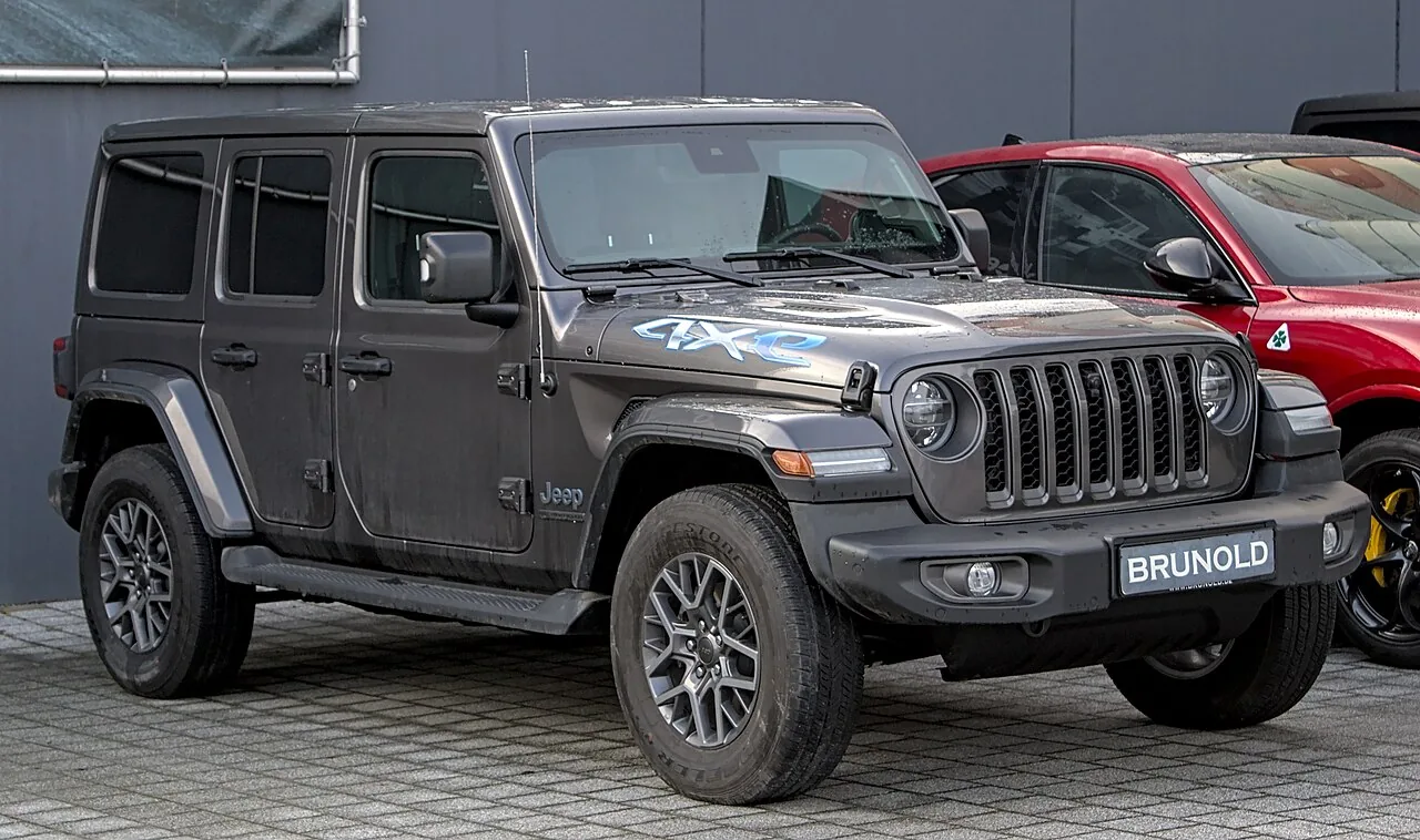Stock Jeep Wrangler Unlimited JL 4xe viewed from the front side